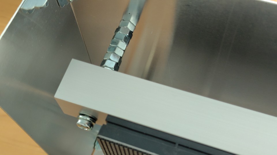 LEDマトリックスユニットを取り付けた様子